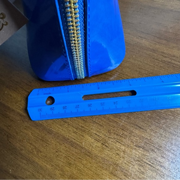 New Pratesi Firenze Blue Electric Italian Leather Crossbody, 6.5”x 7”x 3”. NWT - Picture 15 of 16